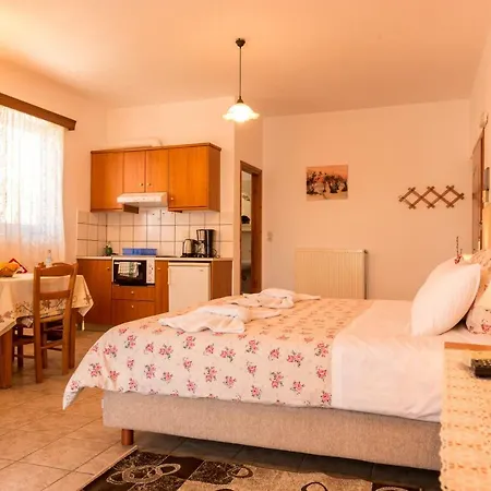 Roula Apartment Palaiochora